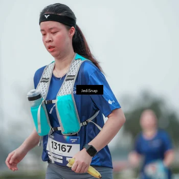 Runner Photo 7552001