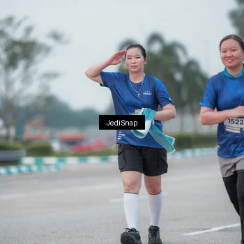 Runner Photo 7552006