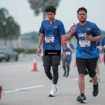 Runner Photo 7552023