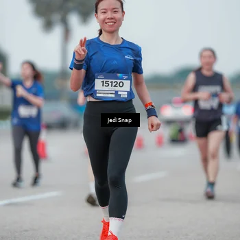 Runner Photo 7552032