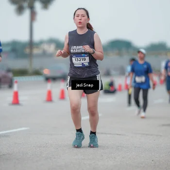Runner Photo 7552034