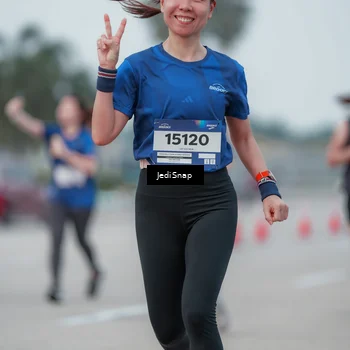 Runner Photo 7552037