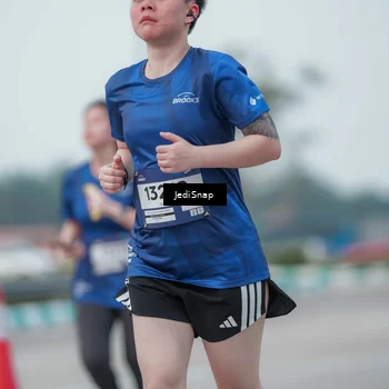 Runner Photo 7552053