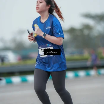Runner Photo 7552054