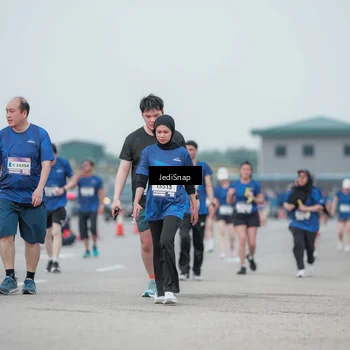 Runner Photo 7552069