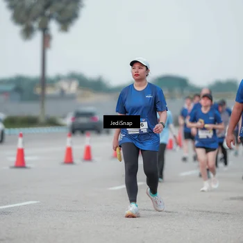 Runner Photo 7552071