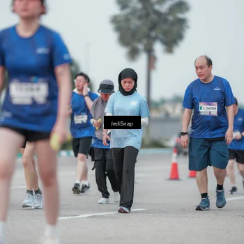 Runner Photo 7552073