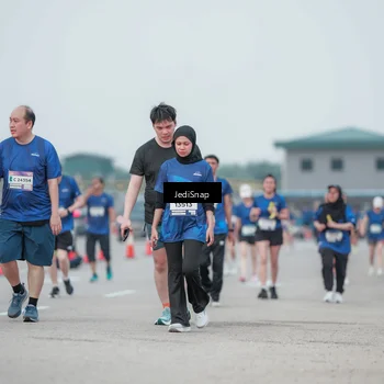Runner Photo 7552074
