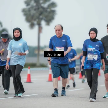 Runner Photo 7552076