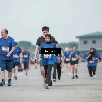 Runner Photo 7552077