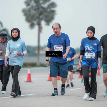 Runner Photo 7552079