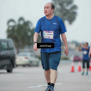 Runner Photo 7552093
