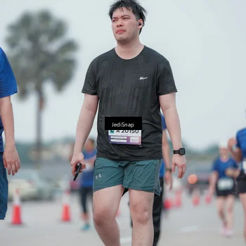 Runner Photo 7552096
