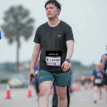 Runner Photo 7552097