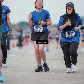 Runner Photo 7552099
