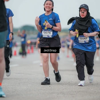 Runner Photo 7552102