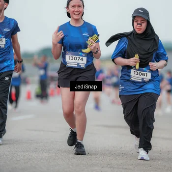 Runner Photo 7552103