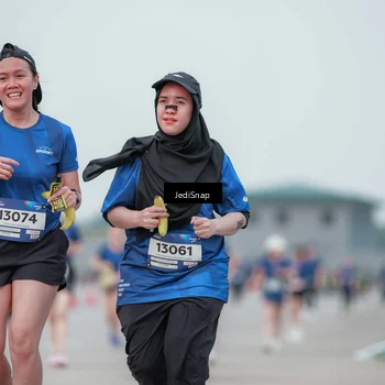Runner Photo 7552108