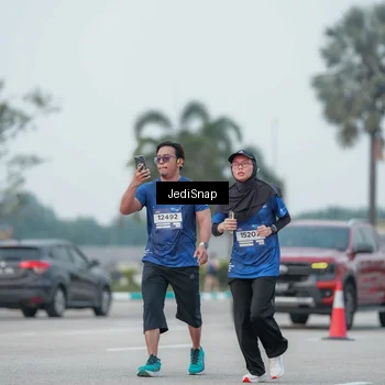 Runner Photo 7552114