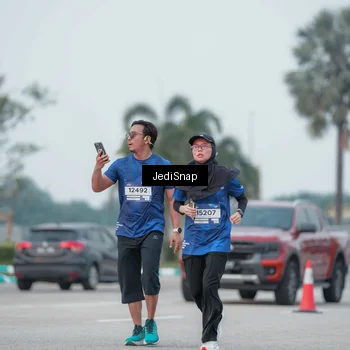 Runner Photo 7552117