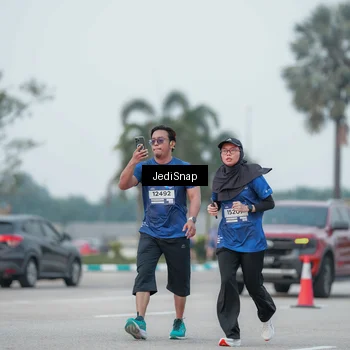 Runner Photo 7552119