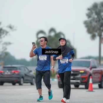 Runner Photo 7552121