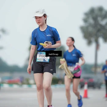Runner Photo 7552124