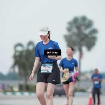 Runner Photo 7552128