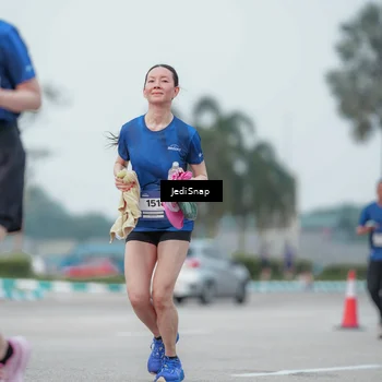 Runner Photo 7552131