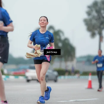 Runner Photo 7552132