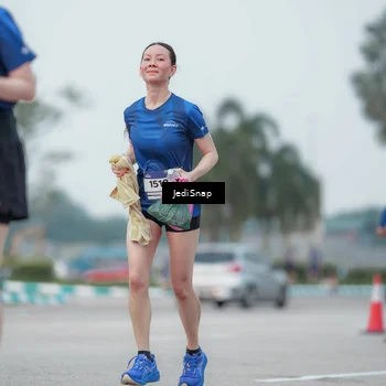 Runner Photo 7552134