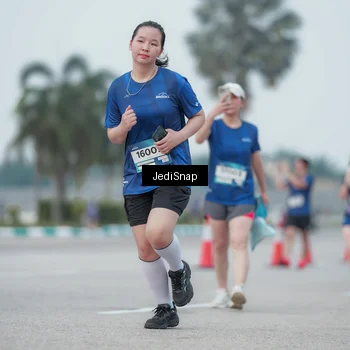 Runner Photo 7552148