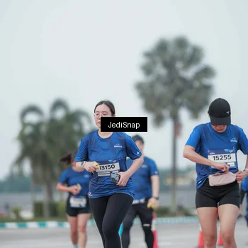 Runner Photo 7552180