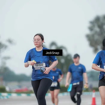 Runner Photo 7552187