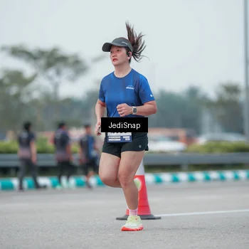Runner Photo 7552199
