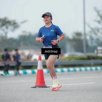 Runner Photo 7552204