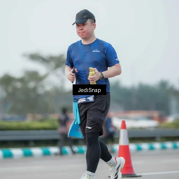 Runner Photo 7552207