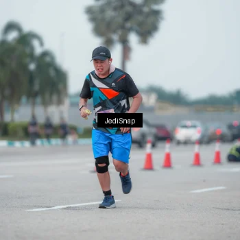 Runner Photo 7552245