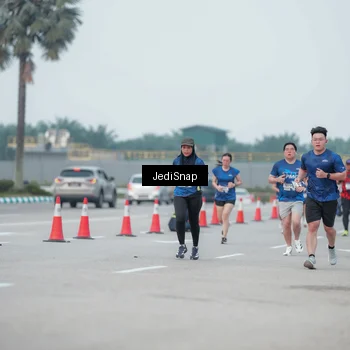 Runner Photo 7552246