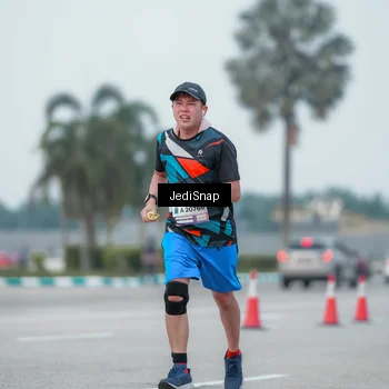 Runner Photo 7552248
