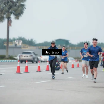 Runner Photo 7552250