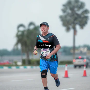 Runner Photo 7552254