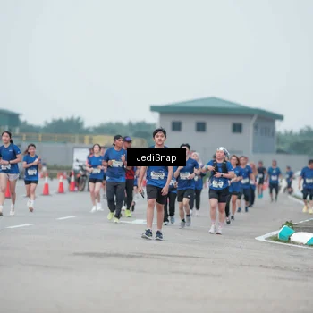 Runner Photo 7552263