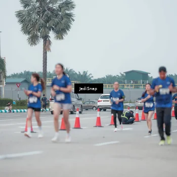 Runner Photo 7552268