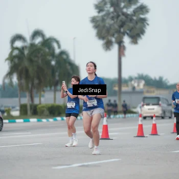 Runner Photo 7552276