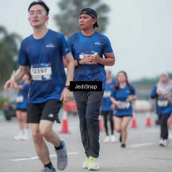 Runner Photo 7552285
