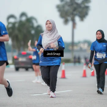 Runner Photo 7552300