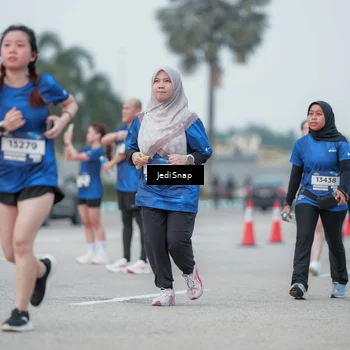 Runner Photo 7552301