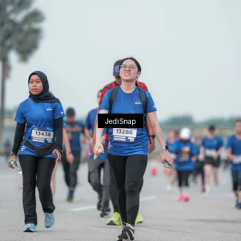Runner Photo 7552306