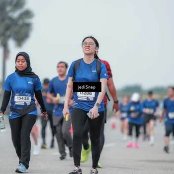 Runner Photo 7552307